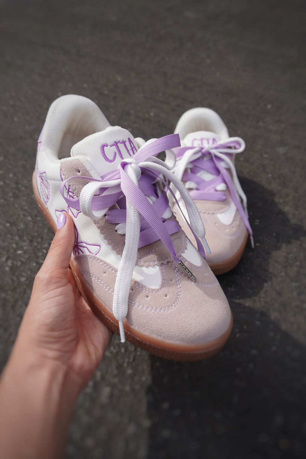 Tenis Ruth